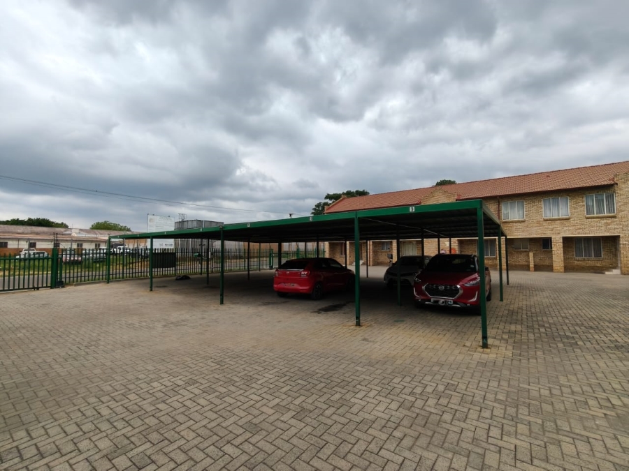 1 Bedroom Property for Sale in Rustenburg Central North West